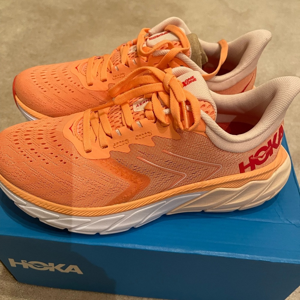 Hoka Arahi 5